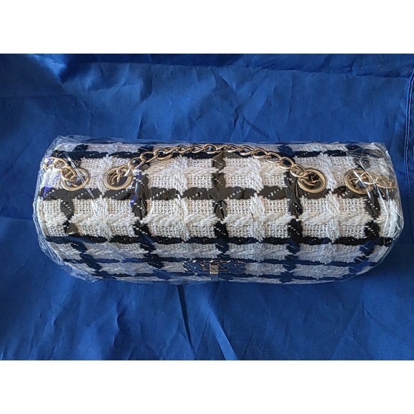 Women's Sm Evening Clutch Fancy Bag Black White, And Gold With Chain Strap Purse - Picture 5 of 10